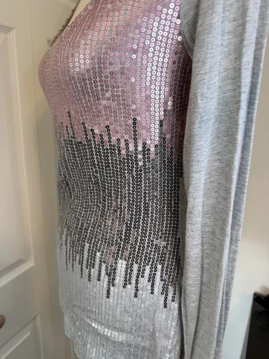 Cache Y2K Sequined Scoop Neck Long Sleeve Top - Pink & Gray - Picture 7 of 13